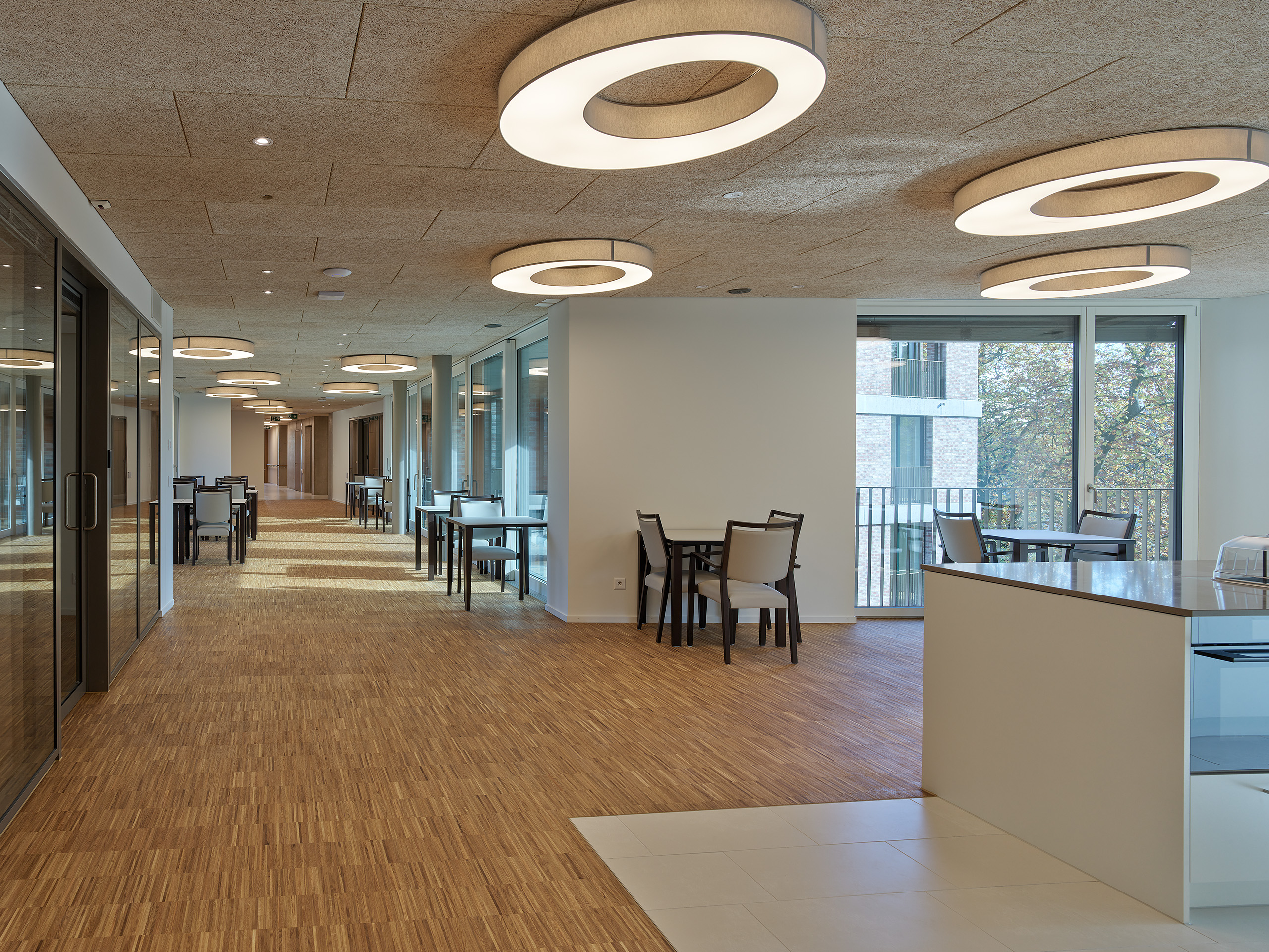 Meletta Strebel Architekten  · Alters- und Pflegewohnungen Elisabethenpark · Luzern · Aufnahmen 10.2022